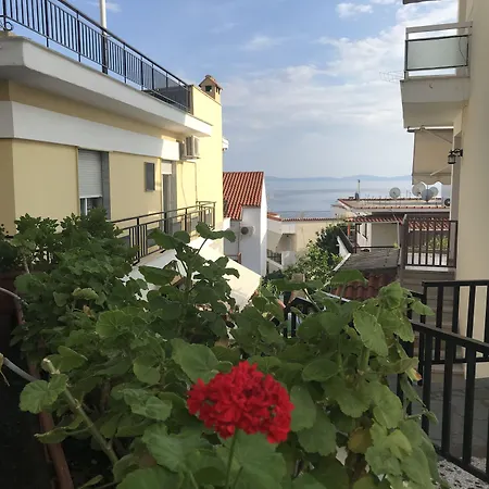 Natalie Apartment Neos Marmaras