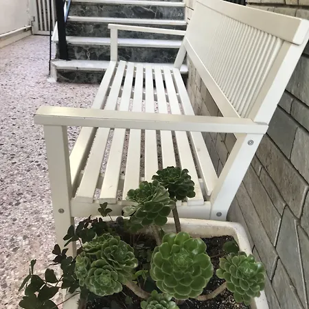 Apartment Natalie Neos Marmaras